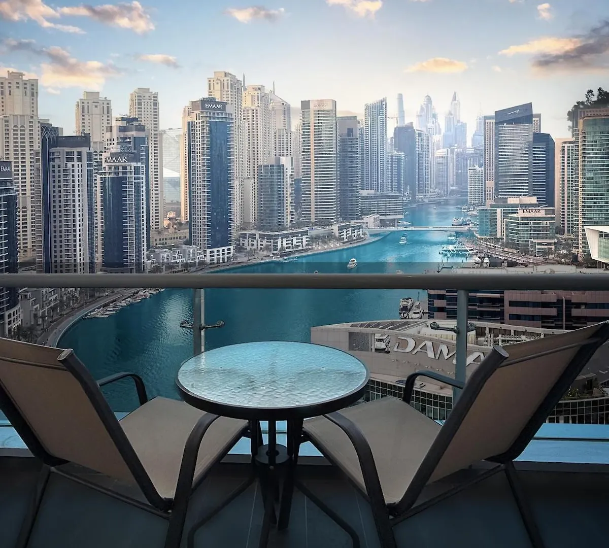 Luxury 1-Bedroom Apartment In Dubai Marina - Orra Marina Tower